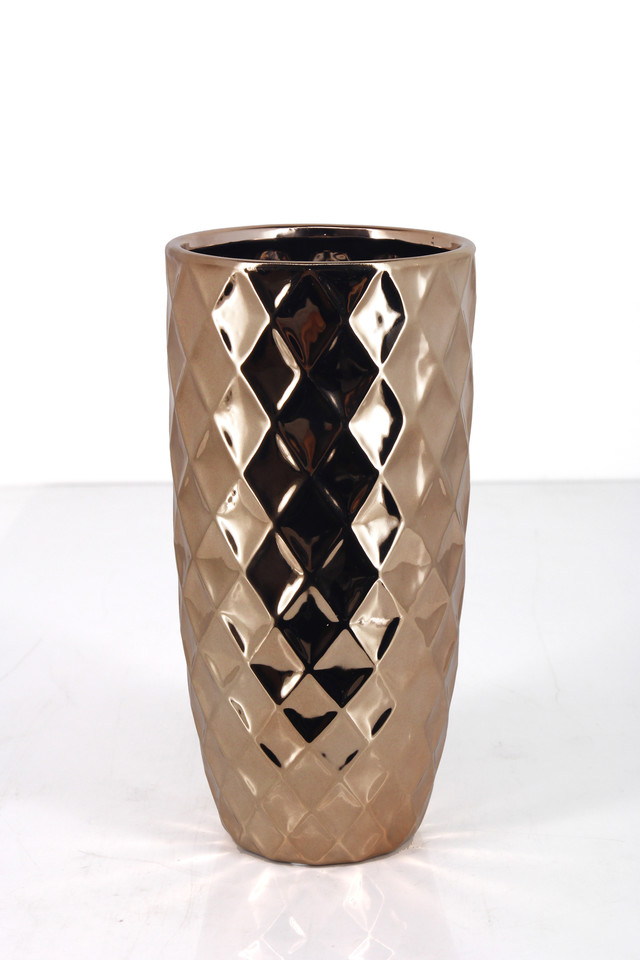 CHROME CHROMES CERAMIC CERAMICS GLAZE GLAZES BOWL BOWLS SHAPES SHAPE ROUND ROUNDS VASE VASES FLOWER FLOWERS DESIGNER DESIGNERS FLORIST FLORISTS MATT MATTS METAL METALS FINISH FINISHES DIAMOND DIAMONDS