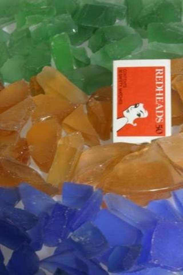 MISCSUNDRIES MISCSUNDRY MISCSUNDRIE RAW RAWS GLASS GLASSES GLAS CHIPS CHIP 25-30MM 25-30MMS BONBONNIERE BONBONNIERES ACRYLIC ACRYLICS ARTIFICIAL ARTIFICIALS SCATTERS SCATTER
