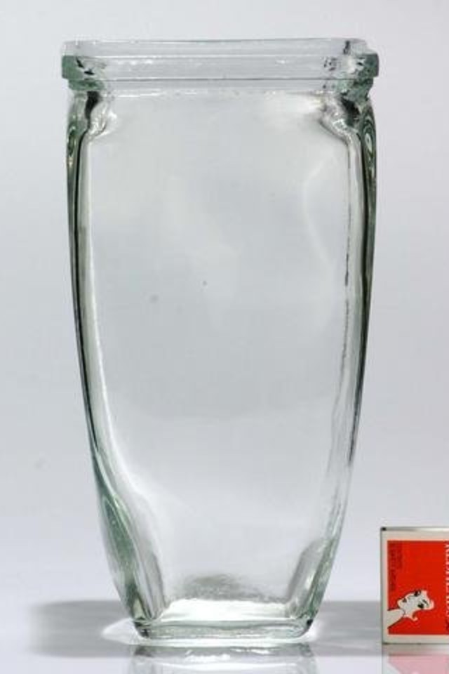 GLASS GLASSES GLAS GLASSWARE GLASSWARES VASE VASES FLORIST FLORISTS FLOWER FLOWERS FLORAL FLORALS SQUARE SQUARES RECTANGLE RECTANGLES TABLE CENTRE TABLE CENTRES CURVE CURVES CURF SIDE SIDES 132SQUX285MMH 132SQUX285MMHS SHAPES SHAPE H SQUX SQUXES MMH MMHS