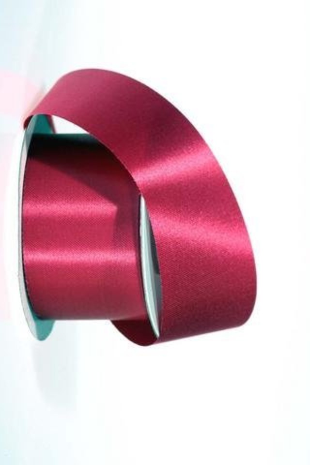 RIBBON RIBBONS SATIN SATINS CUT CUTS EDGE EDGES SINGLE SINGLES DOUBLE DOUBLES FACE FACES FACED FACEDS EDGED EDGEDS WOVEN WOVENS 38MMX25YD 38MMX25YDS SPECIAL SPECIALS IMPORTED IMPORTEDS